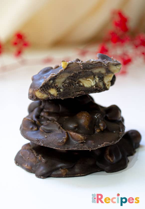 Slow Cooker Peanut Clusters Recipe