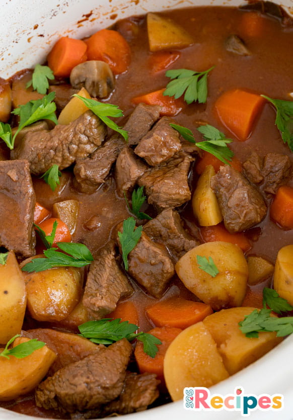 Slow Cooker Beef Bourguignon Recipe Sos Recipes
